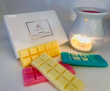 Load image into Gallery viewer, Wax Melts-Velvet Peony &amp; Oud
